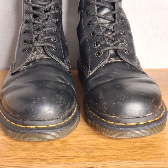Dr. Martens 1460 Women’s 9 EU 41 Black Vegan Combat Lace Up Ankle Boots Doc - Picture 2 of 12